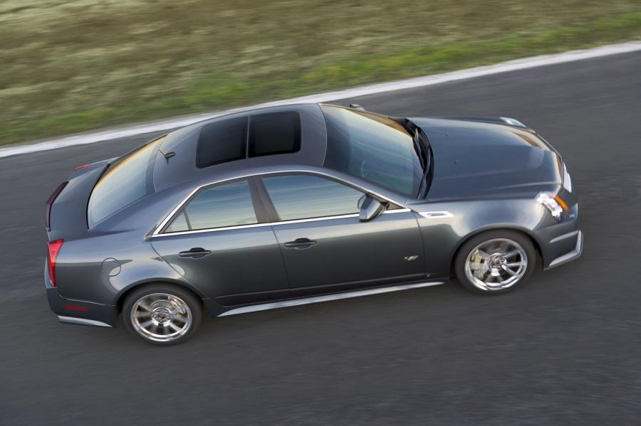  Cadillac CTS-V Coupe 2010 года  (фото 57 из 315)
